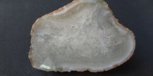 Achát s křišťálem - Maroko