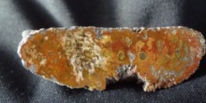 Pecka s mechem  -  lom v Doubravicích